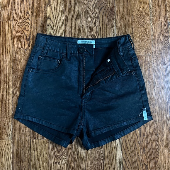One Teaspoon Harlets II - Black Wax Coated Shorts - Size 25 - Picture 2 of 5